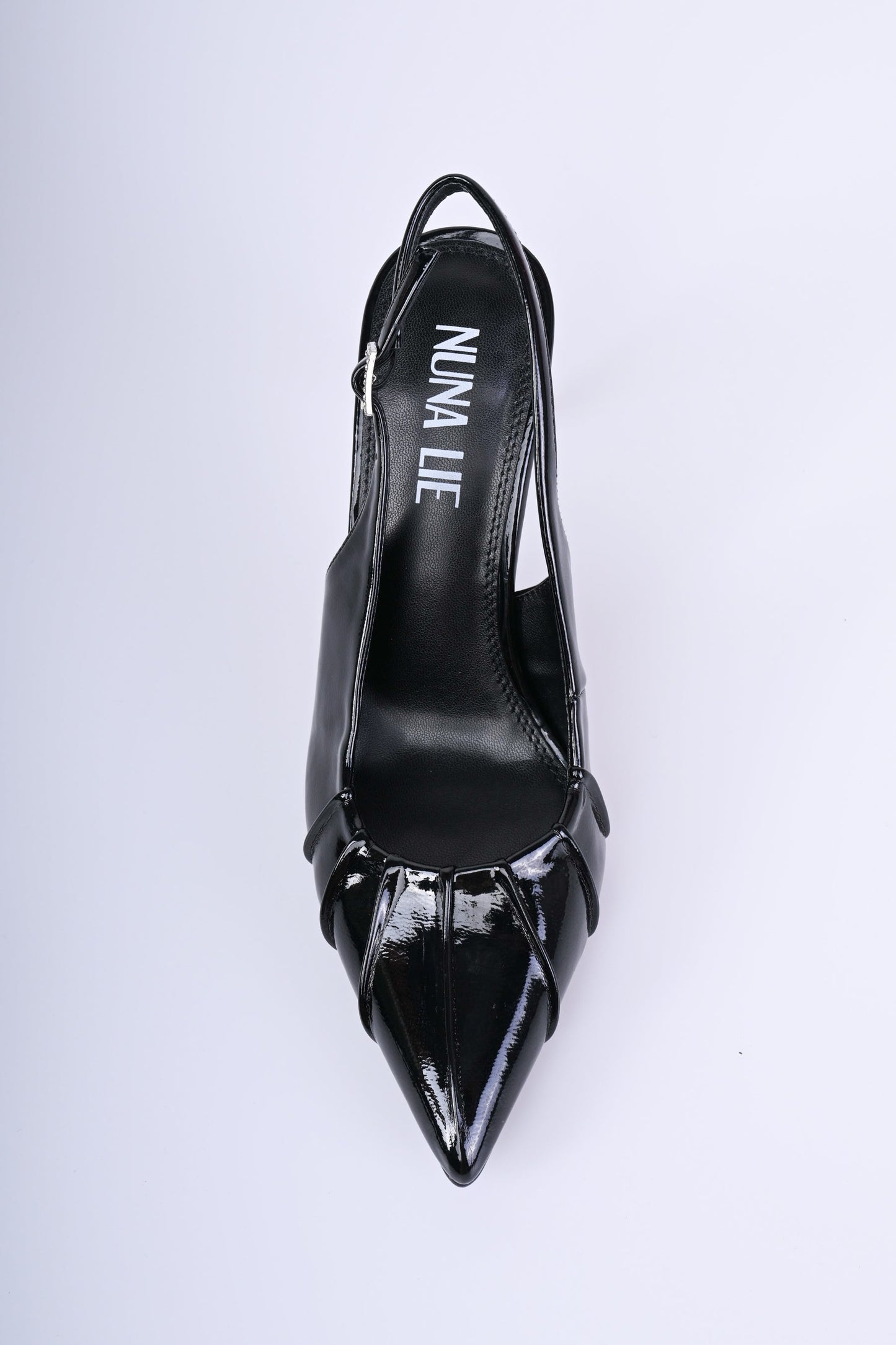 Décolleté slingback con nervature